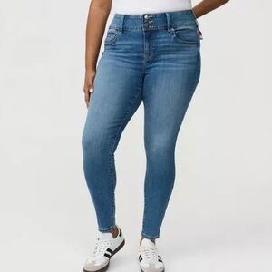 Torrid medium blue color Astral Super Soft jeggings Size 16T